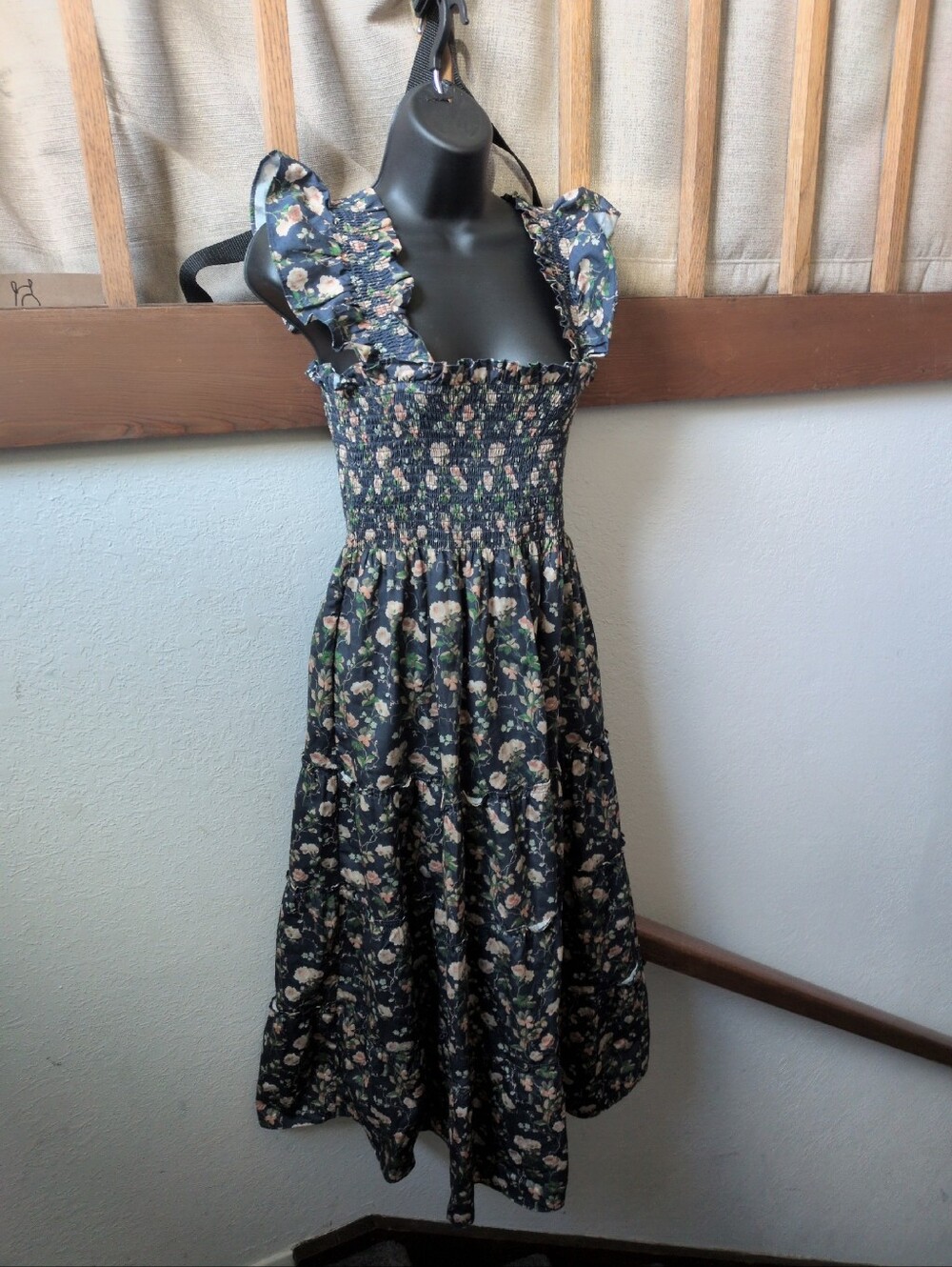 ✨ Hill House Home Ellie Nap Dress In Navy Bluebonnet Floral Size S - Picture 8 of 8